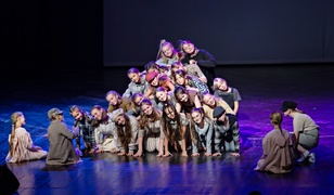 O człowieku dla ludzi i muzycznie