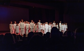 O człowieku dla ludzi i muzycznie