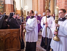 Pożegnali biskupa Jana Styrnę zdjęcie nr 270639