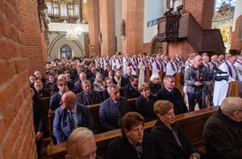 Pożegnali biskupa Jana Styrnę