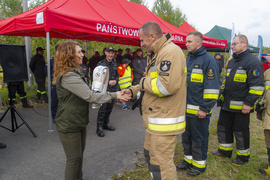 Pożar w bazie paliw i lasach Zaporowa