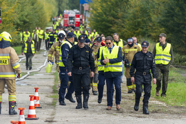 Pożar w bazie paliw i lasach Zaporowa