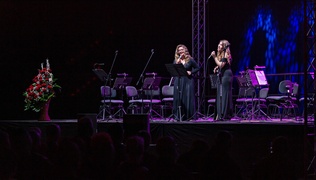 „Kto kocha, ten jest zdolny do poświęceń”. Nagroda Tuus dla Elżbiety Szandrochy