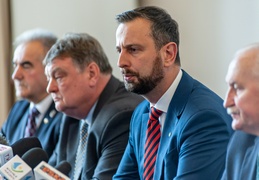 „Koniec doceniania dziadostwa”