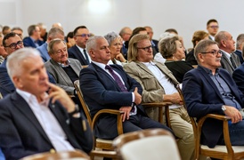 „Koniec doceniania dziadostwa”