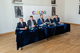 „Koniec doceniania dziadostwa”