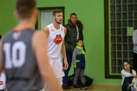 Podziurawiony kosz Wilków