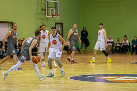 Podziurawiony kosz Wilków