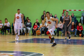 Podziurawiony kosz Wilków