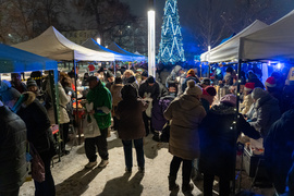 Wspólny posiłek i kolędowanie. \"Tu każdy czuje się potrzebny\"