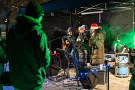 Wspólny posiłek i kolędowanie. \"Tu każdy czuje się potrzebny\"