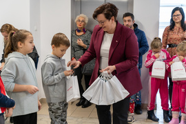 Strzelcy Orlika z pucharami