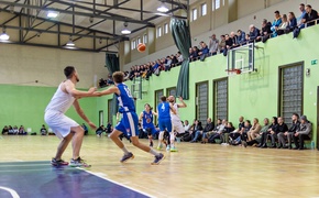 Lider lepszy od wicelidera