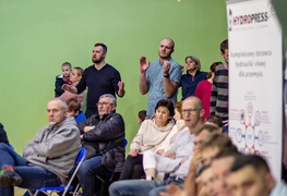 Lider lepszy od wicelidera