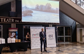 Wernisaż Fotki Miesiąca: \"Zdjęcia to piękne, zatrzymane chwile\"