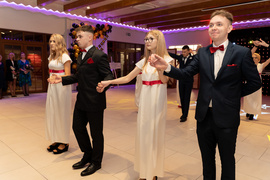 Szczęśliwy, bo studniówkowy piątek trzynastego w ZSTI