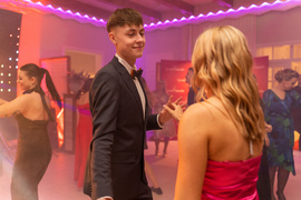 Szczęśliwy, bo studniówkowy piątek trzynastego w ZSTI