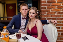 Studniówka ZSEiO: „Jesteście piękni, cudowni i tak też macie się bawić\"