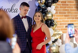 Studniówka ZSEiO: „Jesteście piękni, cudowni i tak też macie się bawić\"