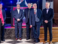 Studniówka ZSEiO: „Jesteście piękni, cudowni i tak też macie się bawić\"