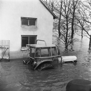 Wielka woda pod Elblągiem. Tak było 40 lat temu...  (Elbląskie Archiwum Foto) 