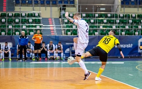 Kanonada przy Grunwaldzkiej. Futsaliści Olimpii w II lidze zdjęcie nr 277446