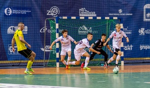 Kanonada przy Grunwaldzkiej. Futsaliści Olimpii w II lidze zdjęcie nr 277457