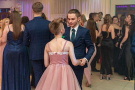Studniówka I LO. \"To wyjątkowy bal\"