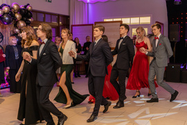 Studniówka I LO. \"To wyjątkowy bal\"