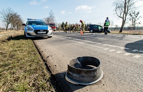 Wyprzedzała i spowodowała kolizję