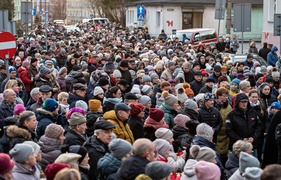 Z krzyżem przez Elbląg