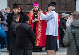 Z krzyżem przez Elbląg