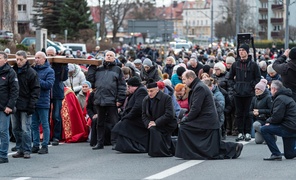 Z krzyżem przez Elbląg