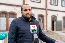 To było otwarcie z pompą