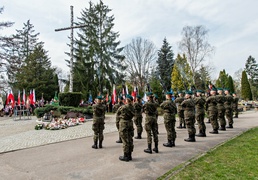 \"Myśl o ich losach powinna łączyć nas wszystkich\"