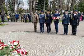 \"Myśl o ich losach powinna łączyć nas wszystkich\"