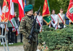 \"Myśl o ich losach powinna łączyć nas wszystkich\"