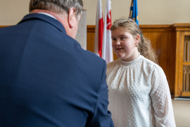 Prezydent rozdał stypendia