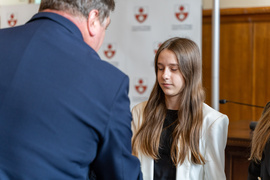 Prezydent rozdał stypendia