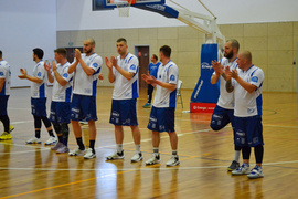 Basketball bez awansu