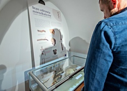 Historia wyczytana z kości