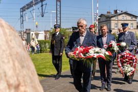 \"Piętno na ludzkości\". Upamiętnili ofiary KL Stutthof