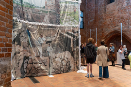 Sobie mieszkania - miastu starówkę