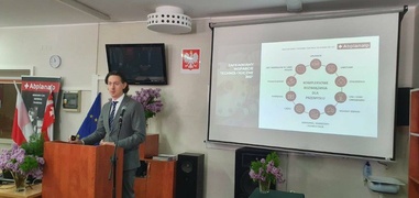 Nowoczesne maszyny w Elbląskim Centrum Edukacji Zawodowej