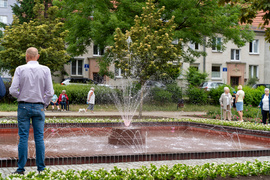 Fontanna już działa. Gdzie są aniołki? Fontanna już działa. Gdzie są aniołki?