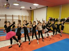 Zerówka w przedszkolu czy zerówka w szkole? Która opcja dla dziecka będzie najlepsza?