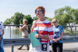 Z przewodnikiem poznawali początki historii miasta