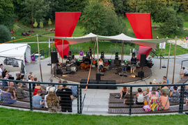 Tchnęli życie w amfiteatr