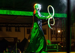 Koncert i ognisty spektakl