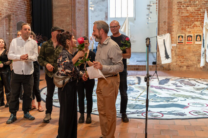 Międzynarodowo w galerii